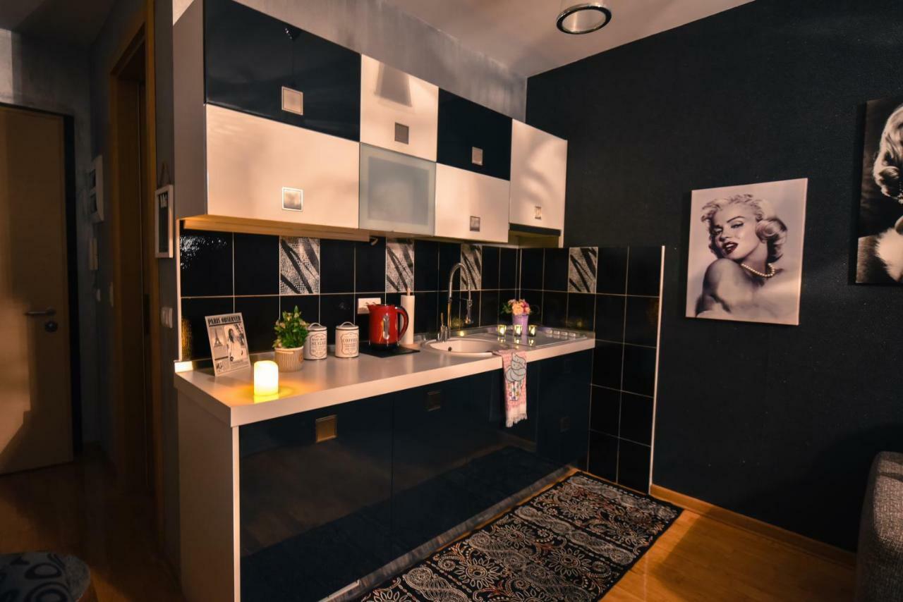 Marilyn Apartment Budva Exterior foto