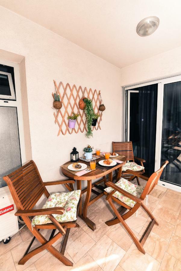 Marilyn Apartment Budva Exterior foto